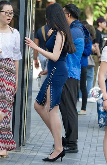 男女单独在一个房间搞游戏