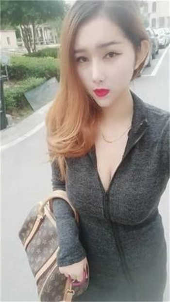 母亲车祸失忆后娶了母亲