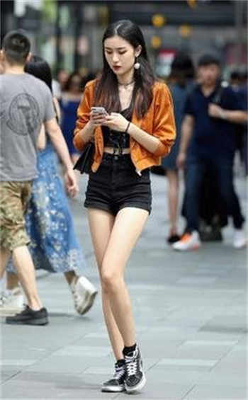 景佳人帮西门龙霆含过吗