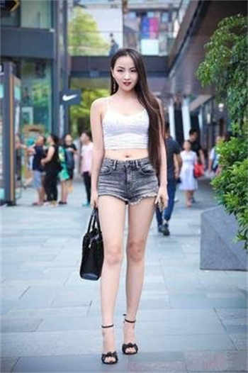 回到明朝冒充知县