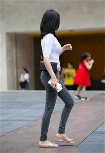 给舅舅拜年一般送什么