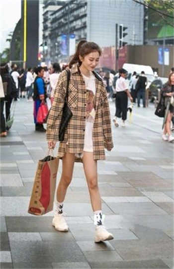 全世界都觉得有病by竹喵