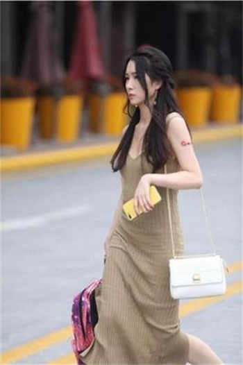 家庭主妇与修水管工人